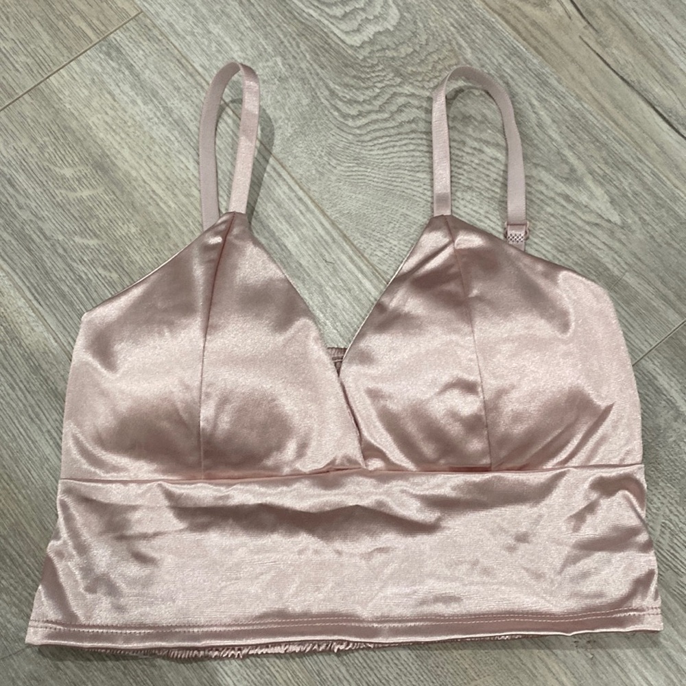 Pink crop top. Satin. Never worn. Size small